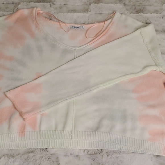 Tie Dye Sweater - Picture 8 of 11